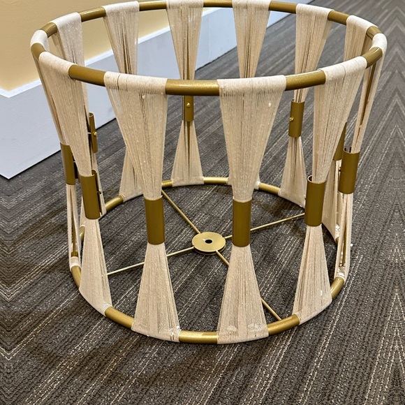 Pendant Light - Picture 7 of 10